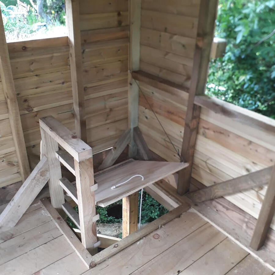 Counterweight system makes the trapdoor easy to open and close